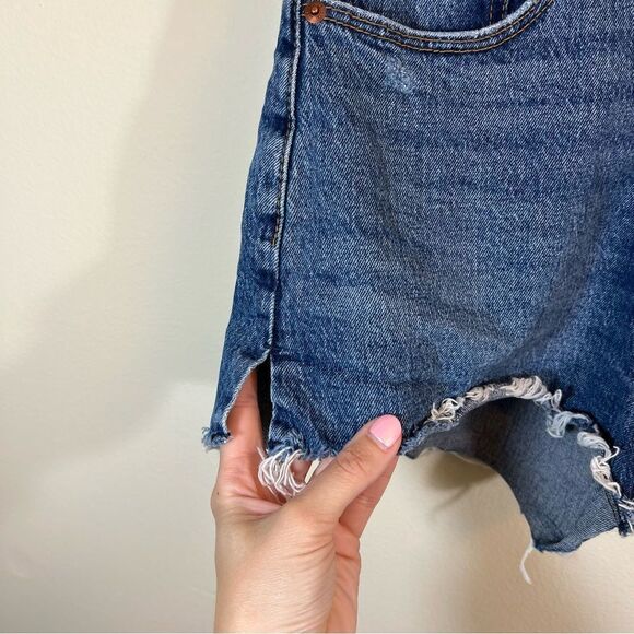 ✨ Abercrombie and Fitch Curve Love High Rise Mom Jean Shorts 6 - Picture 4 of 10